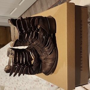 Freebird Sally sz 8 free ship